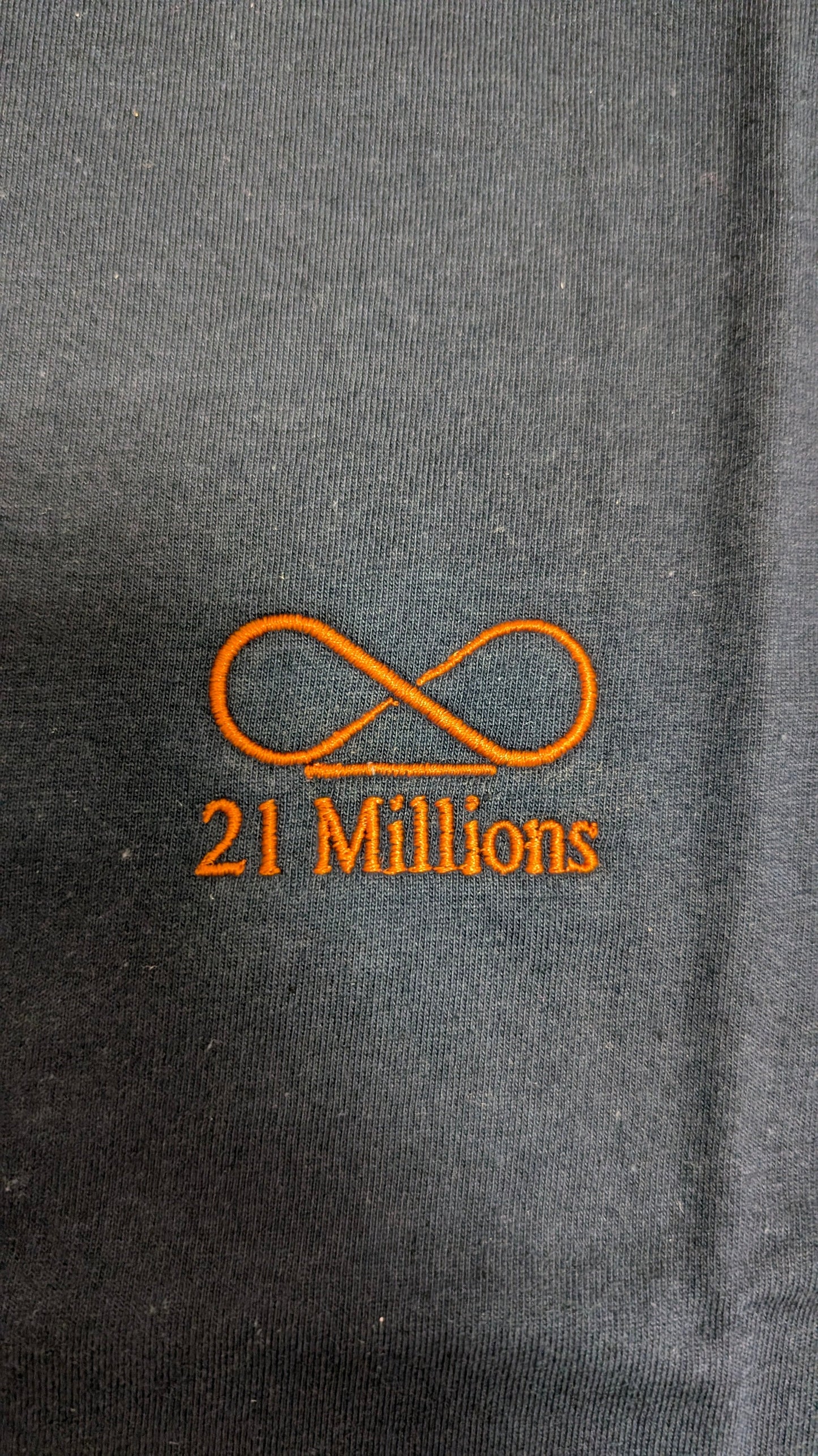 T-Shirt brodé "L'infini divisé par 21 millions" - BB