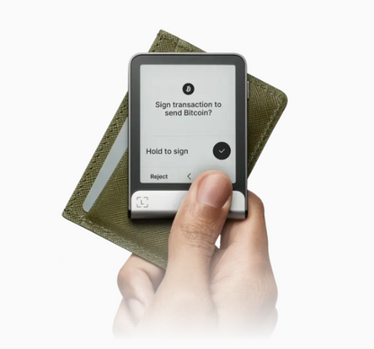 Ledger Flex™ (with recovery key)