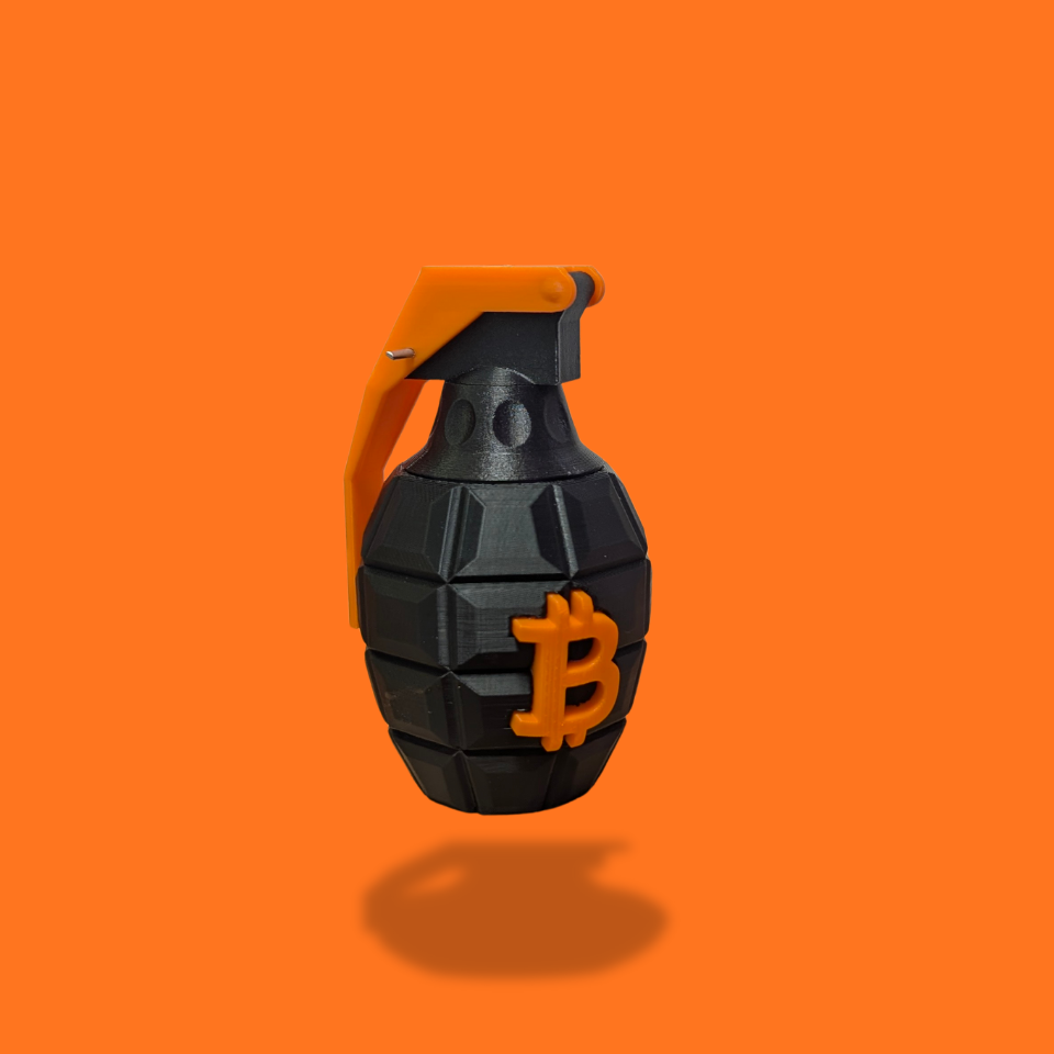 "Bitcoin Revolution" Grenade