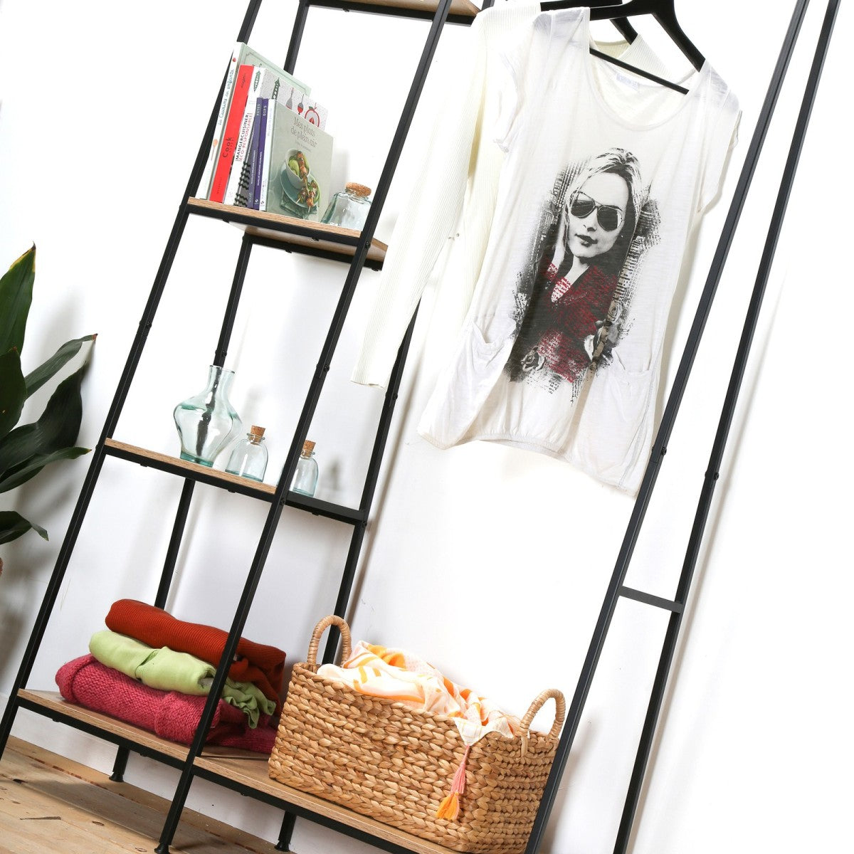 Lot mobilier boutique — M21083761